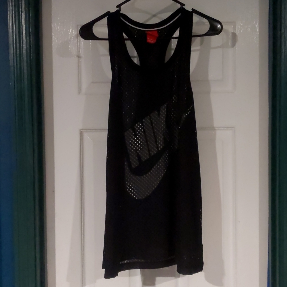 Nike tank